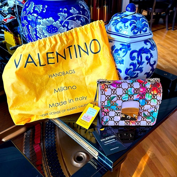 Lavender Mario Velentino NWT - Picture 1 of 6